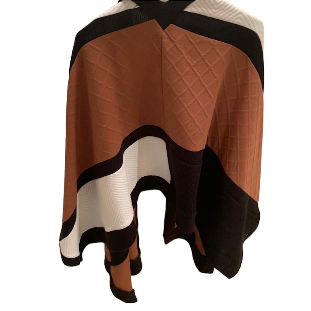 THML Color Block Cape XS/S - Picture 2 of 4